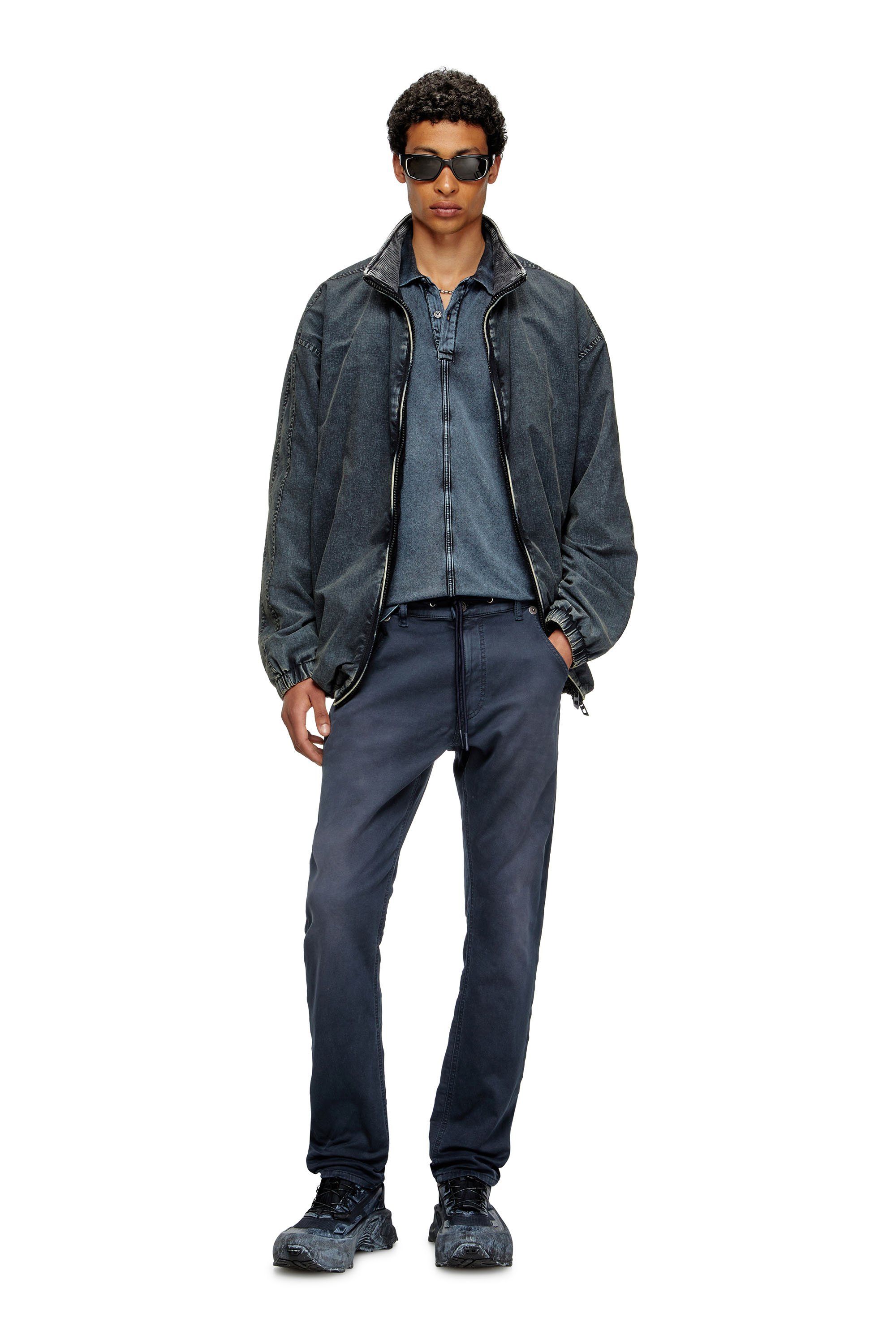 Diesel - Regular 2030 D-Krooley Joggjeans® 0670M Hombre, Azul Oscuro - 2